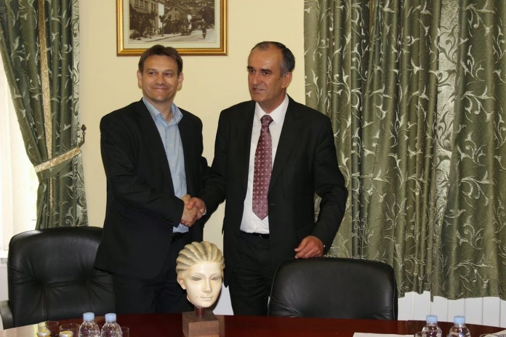 Potpisan sporazum o provedbi projekta&quot; Connecting separated &quot; između Općine Ljubuški i Grada Solina